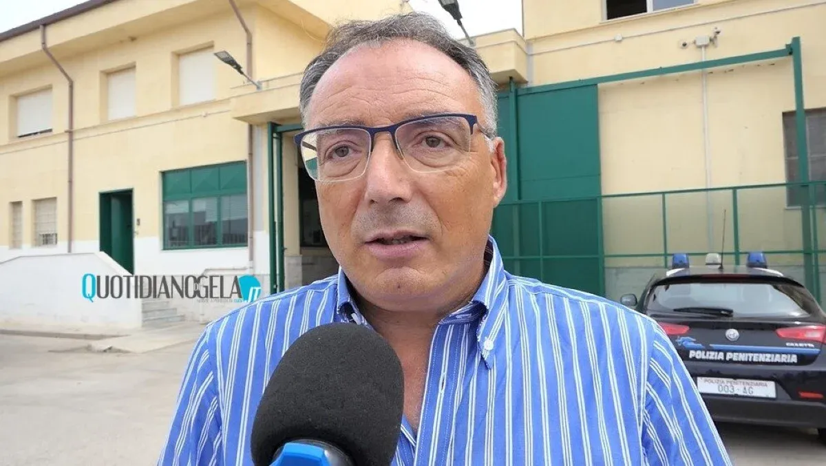 Camera penale "Eschilo", Guarnaccia: "Mi ha arricchito incontro con i giovani, non manchi mai pietas" - L'avvocato Rocco Guarnaccia