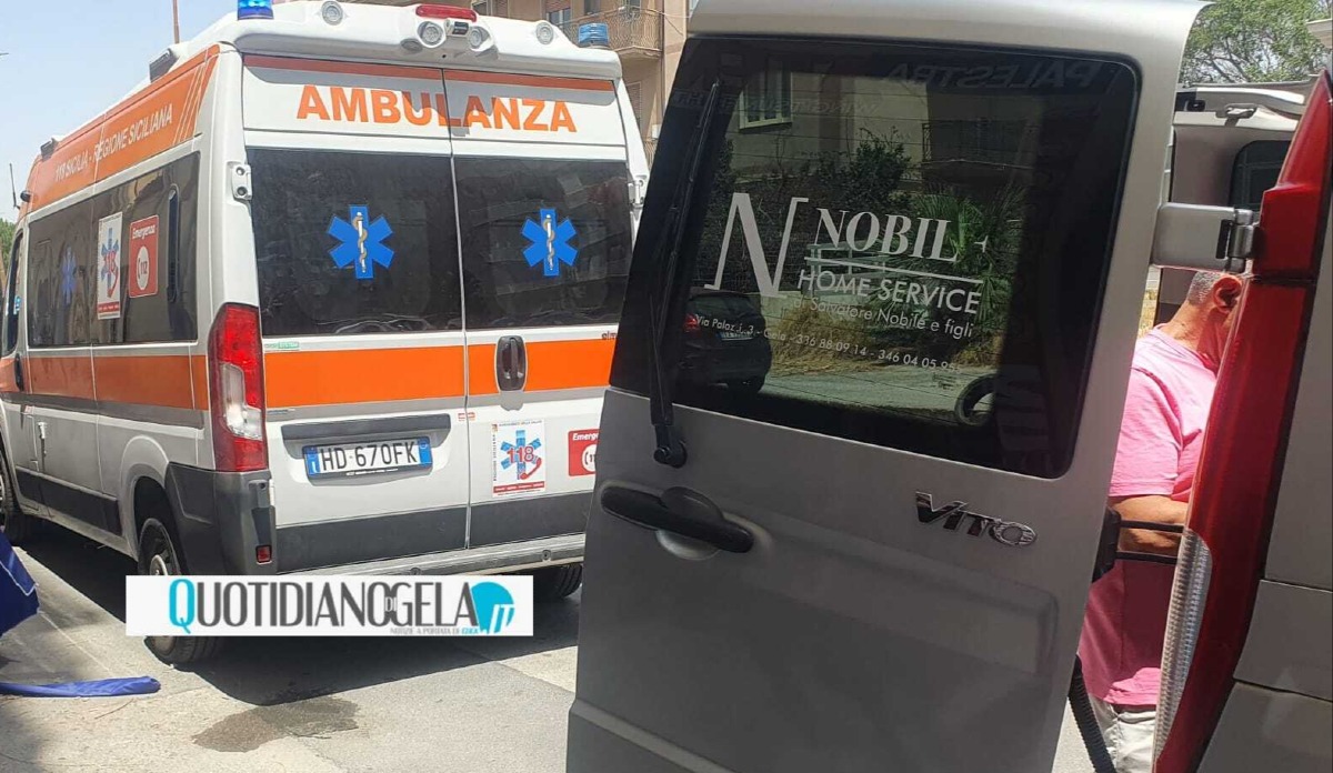 Tragedia in via Pozzillo, donna si lancia da un balcone: è morta - 