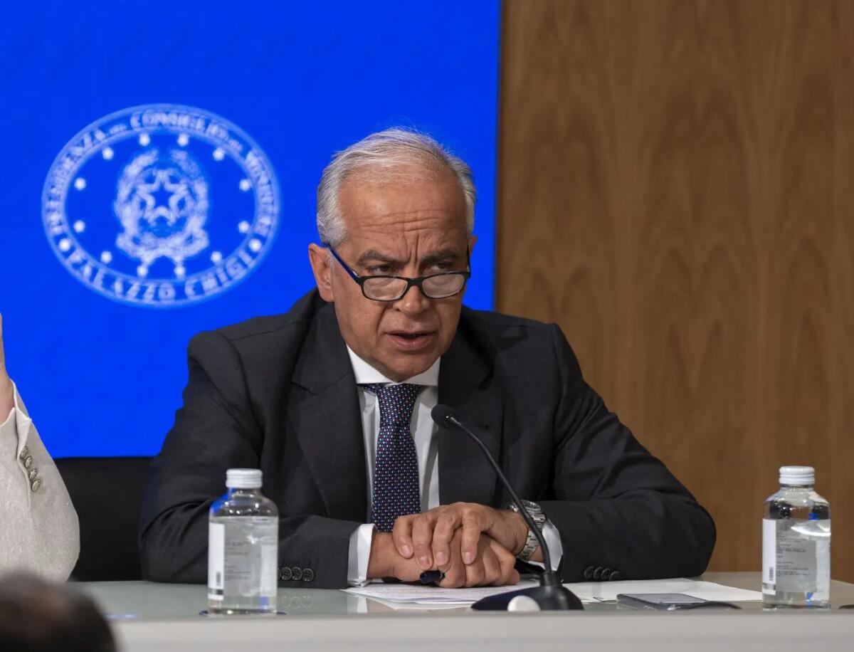 Il Cdm delibera lo scioglimento del consiglio comunale di Castellammare di Stabia. Proroga per Poggiomarino, Tremestieri Etneo e San Luca - 