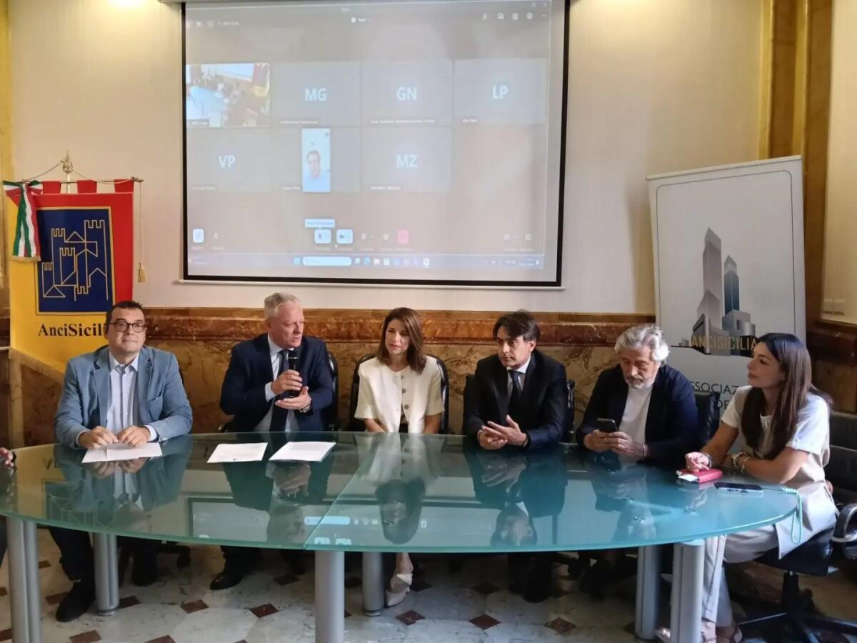Appello dell’Anci “Maggiori trasferimenti ai comuni e via libera a ddl sul Cal” - 