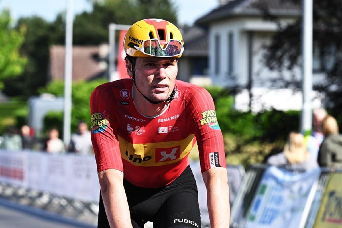 Waerenskjold vince in volata 11^ tappa al Tour, Pogacar resta in giallo - 