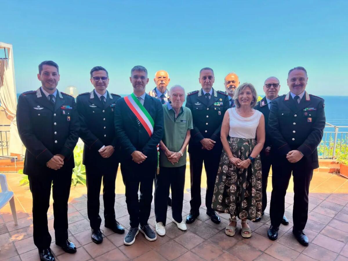 L’Arma dei Carabinieri in festa a Cefalù per i 101 anni del Maresciallo Maggiore Di Stefano - 
