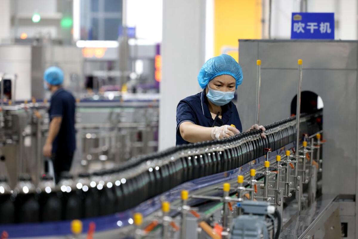 Cina, Pil in crescita del 4,7% nel primo semestre 2026 - 