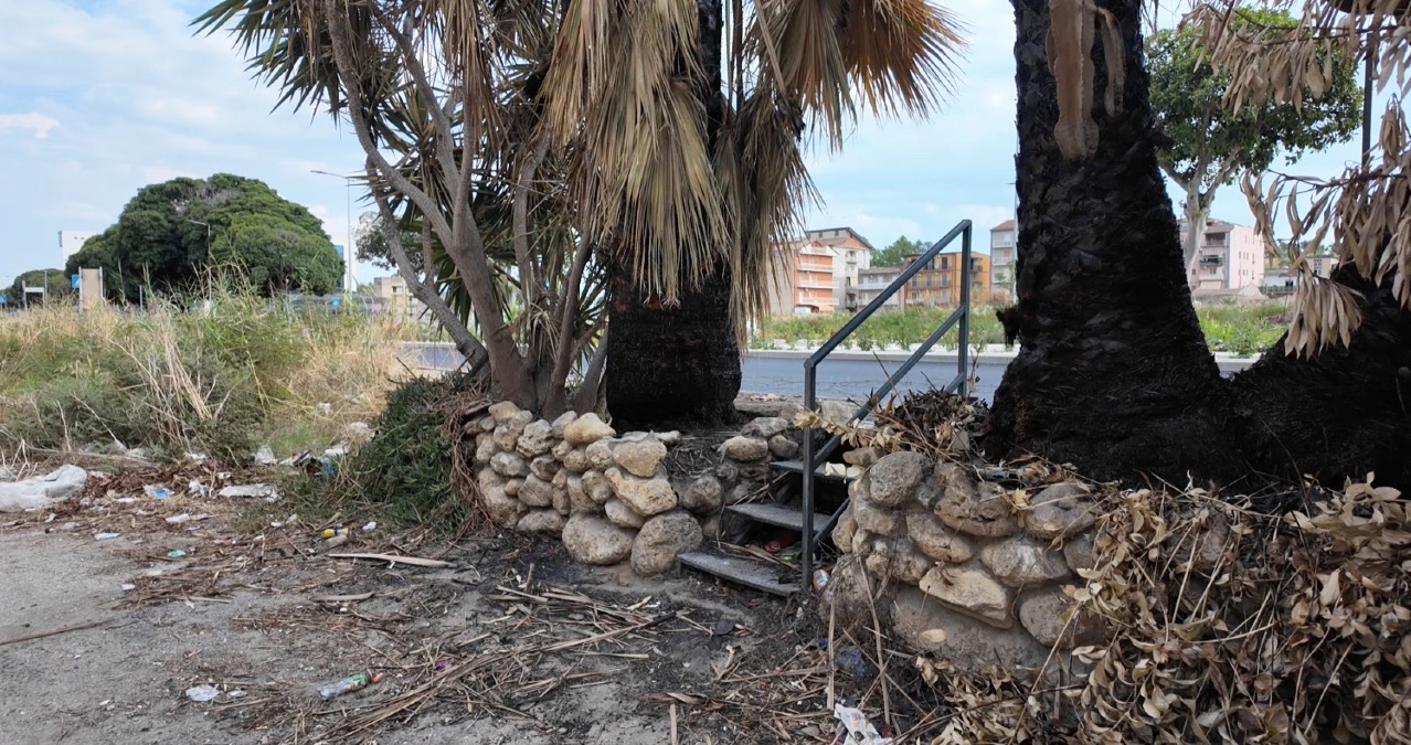 Gela, Via Pizarro tra buio e degrado: la protesta dei residenti - 