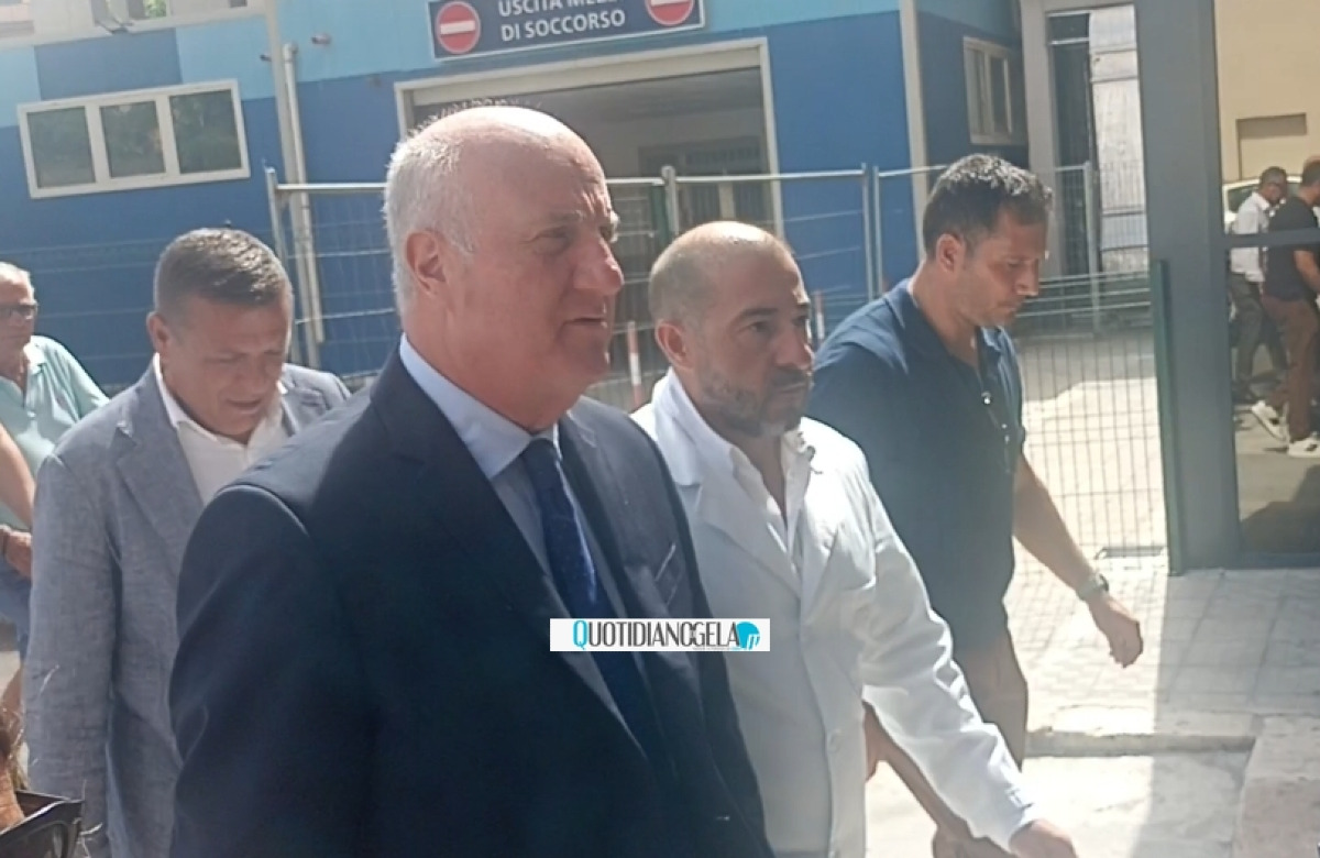 Vertenza sanità, salta la conferenza provinciale: rinviato un nuovo confronto con Caruso - Caruso al "Vittorio Emanuele" insieme al direttore sanitario Alfonso Cirrone Cipolla