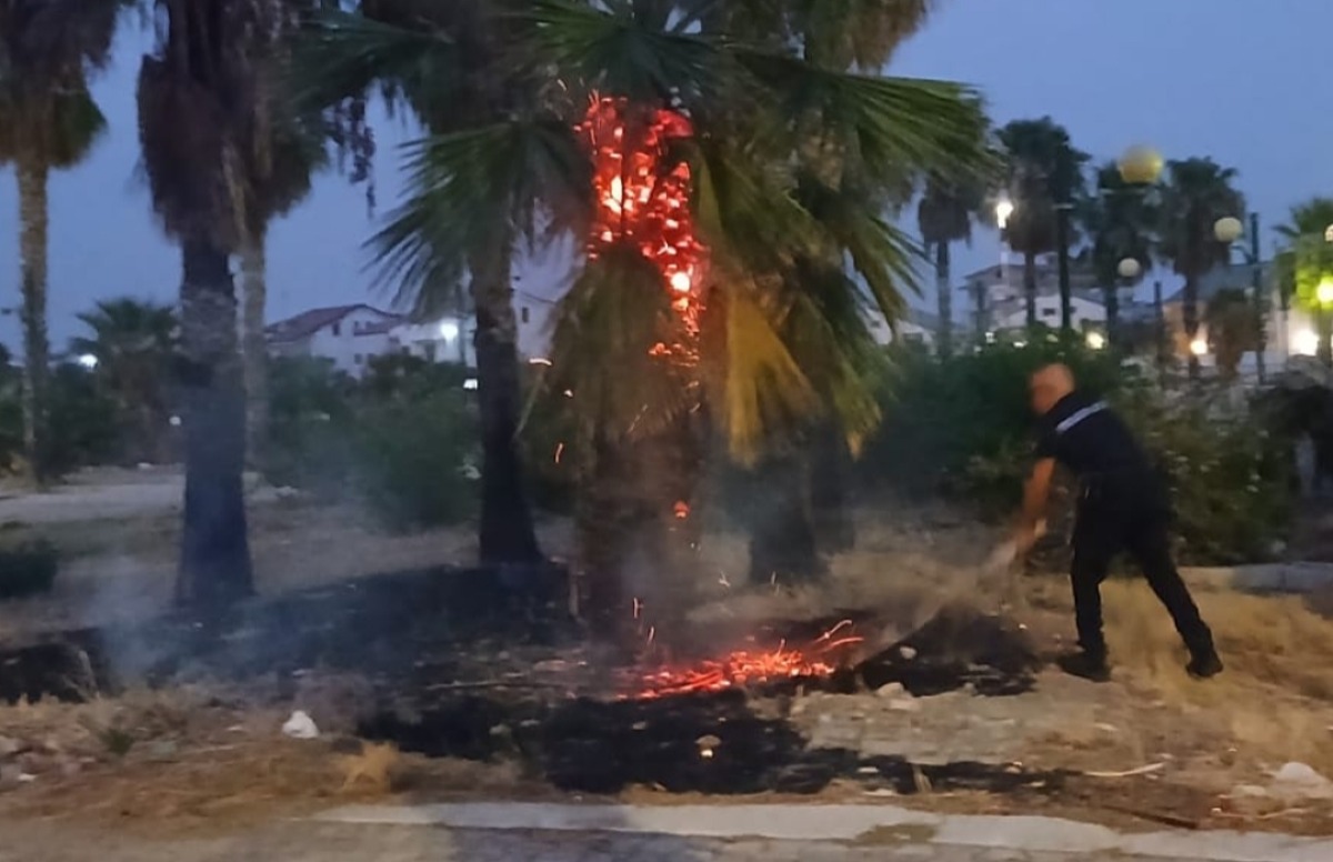 Cantina sociale, intervento polizia locale evita propagarsi di un rogo  - 
