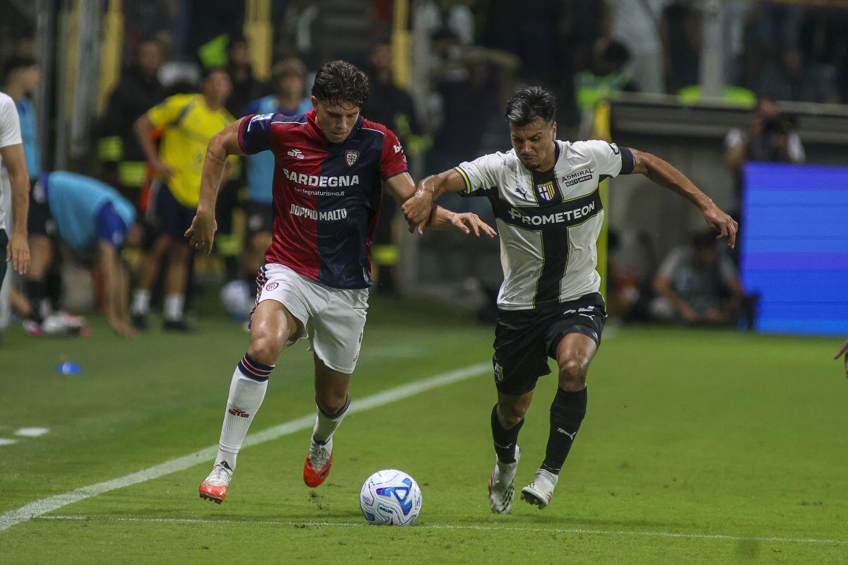 Colpo Cagliari al “Tardini”, Romano manda al tappeto il Parma - 