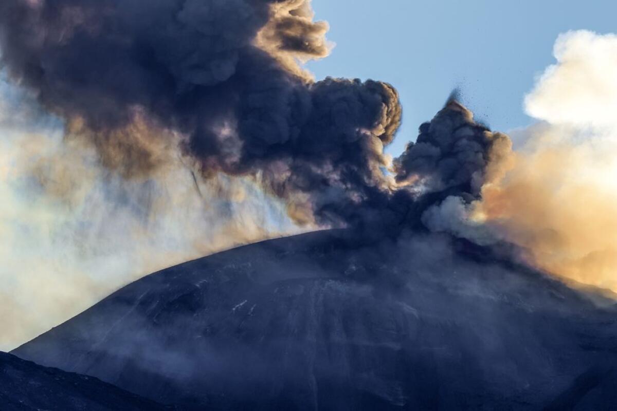 Sospese le attività all’Aeroporto di Comiso a causa della cenere dell’Etna - 