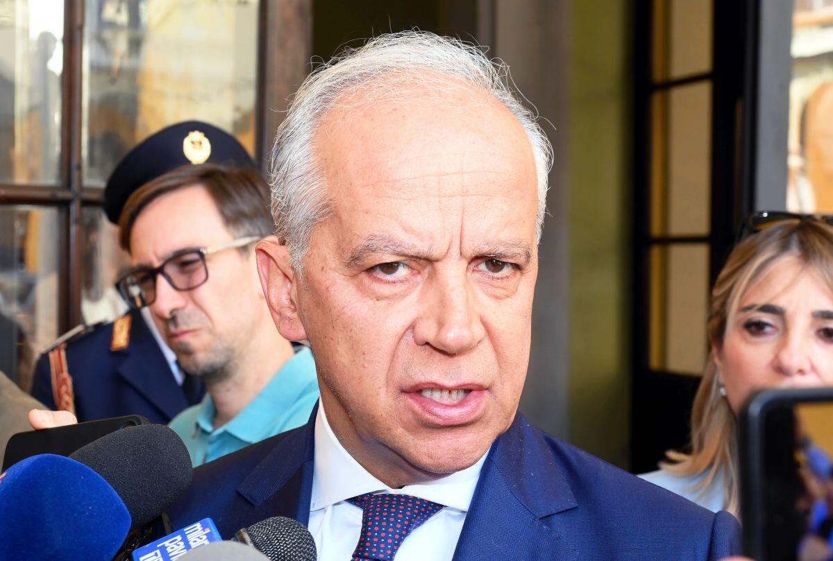 Immigrazione, Piantedosi “In Italia -82% sbarchi, Spagna strumentalizza dati” - 