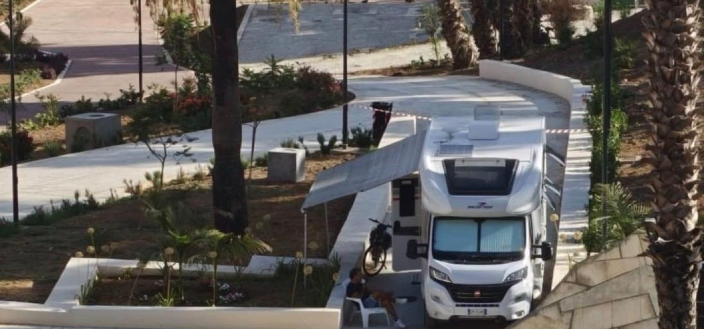 Camper all'orto Pasqualello, "tutto autorizzato a supporto dei giovani attori Inda"  - 