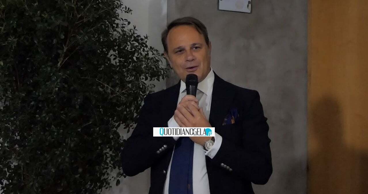 Conti: "Inaccettabili i trasferimenti dei pazienti, sui ristori basta polemiche" - Il sindaco di Niscemi Massimiliano Conti 