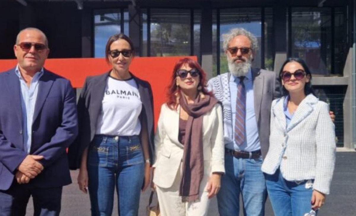 Campagna nazionale per la lotta alla Sla, Palazzo di Città illuminato di verde - I consiglieri della commissione sanità