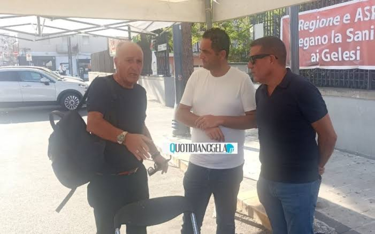 Vertenza sanità, Cirignotta e Biundo in linea con FI: "Dimissioni Ficarra strumentali, basta presidio" - Biundo e Cirignotta insieme al sindaco Di Stefano