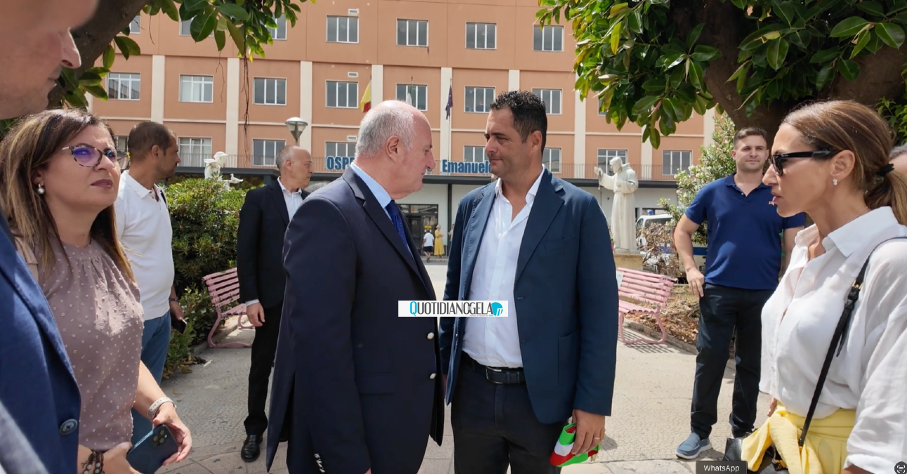 Nelle variazioni di bilancio all'Ars i 16 milioni per progettare il nuovo ospedale: "Ma non è comprensoriale" - L'assessore regionale alla salute Marcello Caruso e il sindaco Terenziano Di Stefano