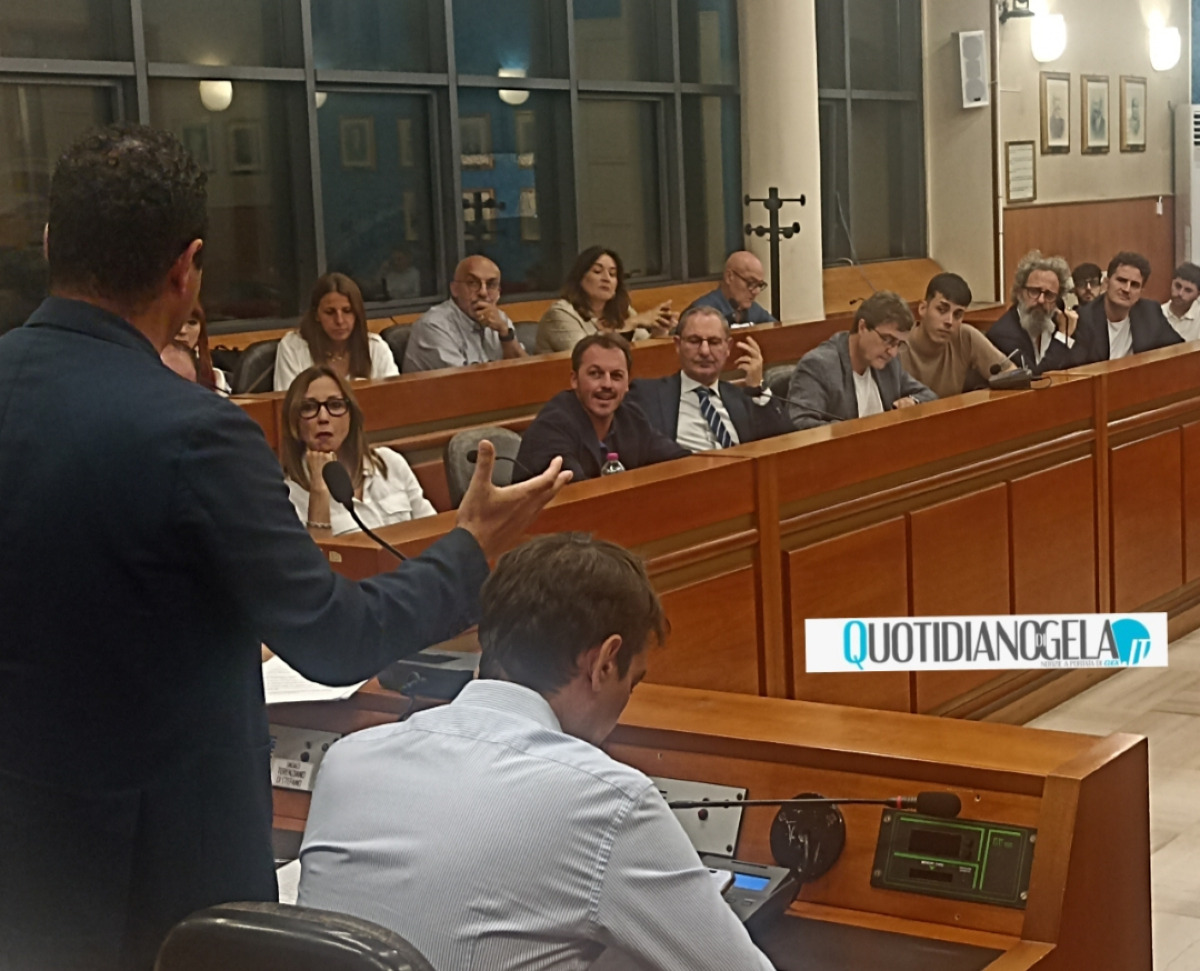 Maggioranza alla verifica politica, incontri e contatti prima del tavolo di domani