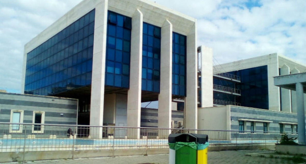 Acido addosso a un legale messinese, Camera penale e Consiglio dell'ordine: "Atto vile" - 