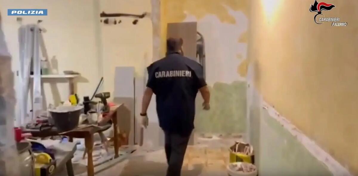 Palermo, assaltarono 8 tra sale scommesse e distributori di carburanti: due arresti - 