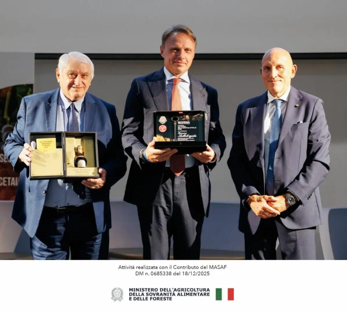 Le Terre del Balsamico, consegnate le Chiavi dell’Acetaia d’Italia a Lollobrigida - 