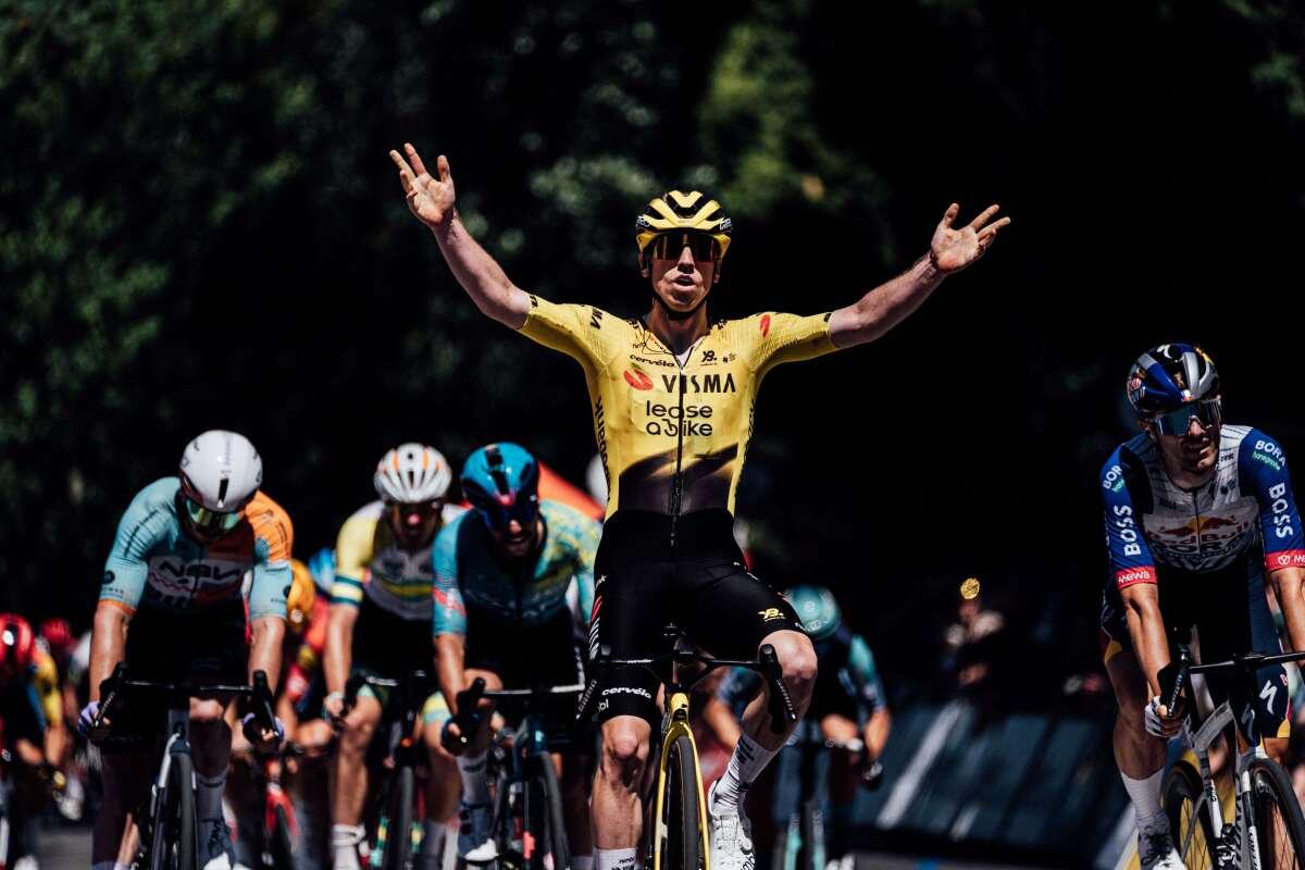 Tripletta di Brennan alla Vuelta, Mas sempre in maglia rossa - 
