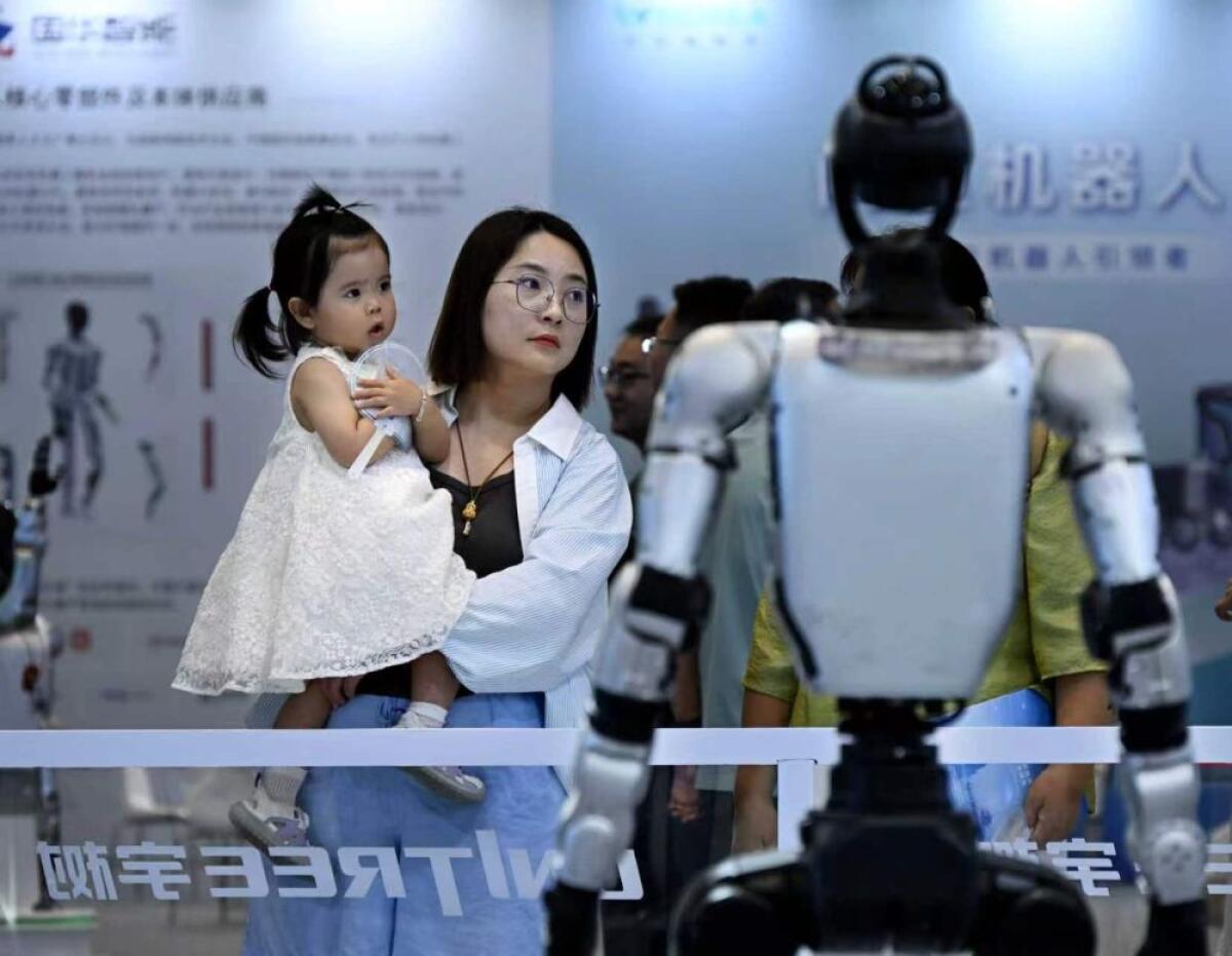 Cina, portavoce Esteri “Allarmismo ostacola solo la governance globale dell’IA” - 