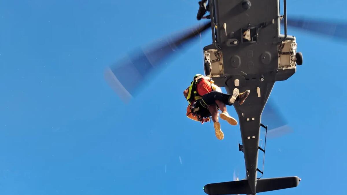 Aeronautica Militare, soccorso un anziano colto da un malore a Levanzo - 