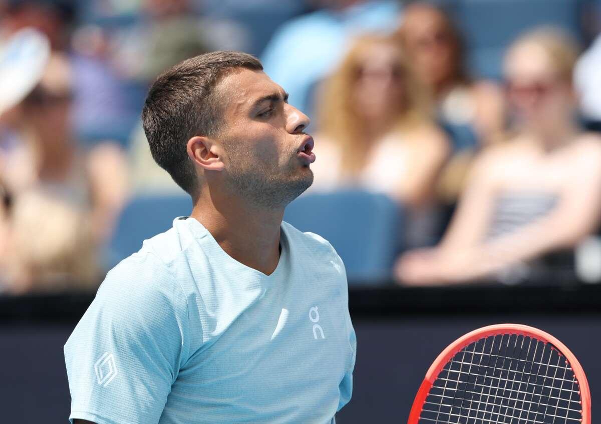 Cobolli rimonta Comesana nell’esordio agli Us Open, Bellucci travolge Piros - 