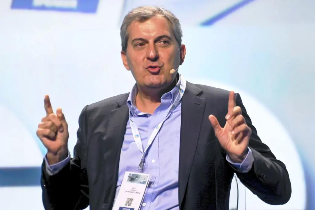 Milano, Calabresi dà le dimissioni da Chora Media. Pronto a candidarsi a sindaco - 