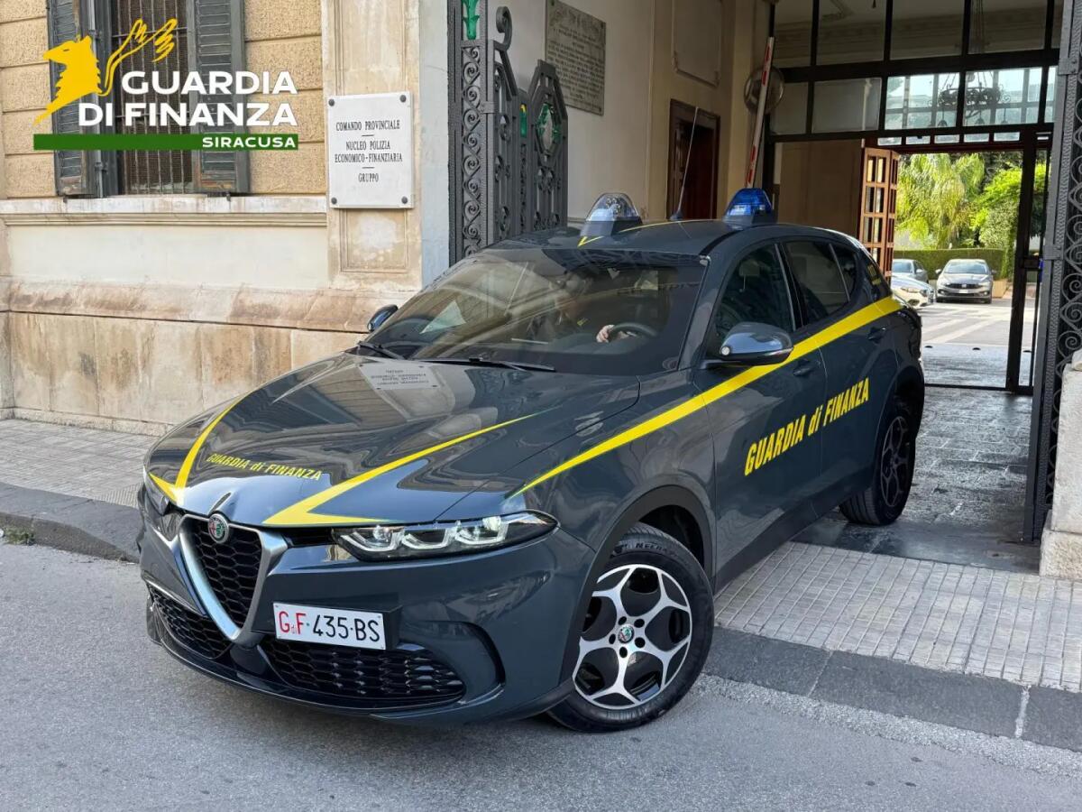 Evasione fiscale nel settore dei trasporti, sequestrati oltre 300 mila euro nel Siracusano - 