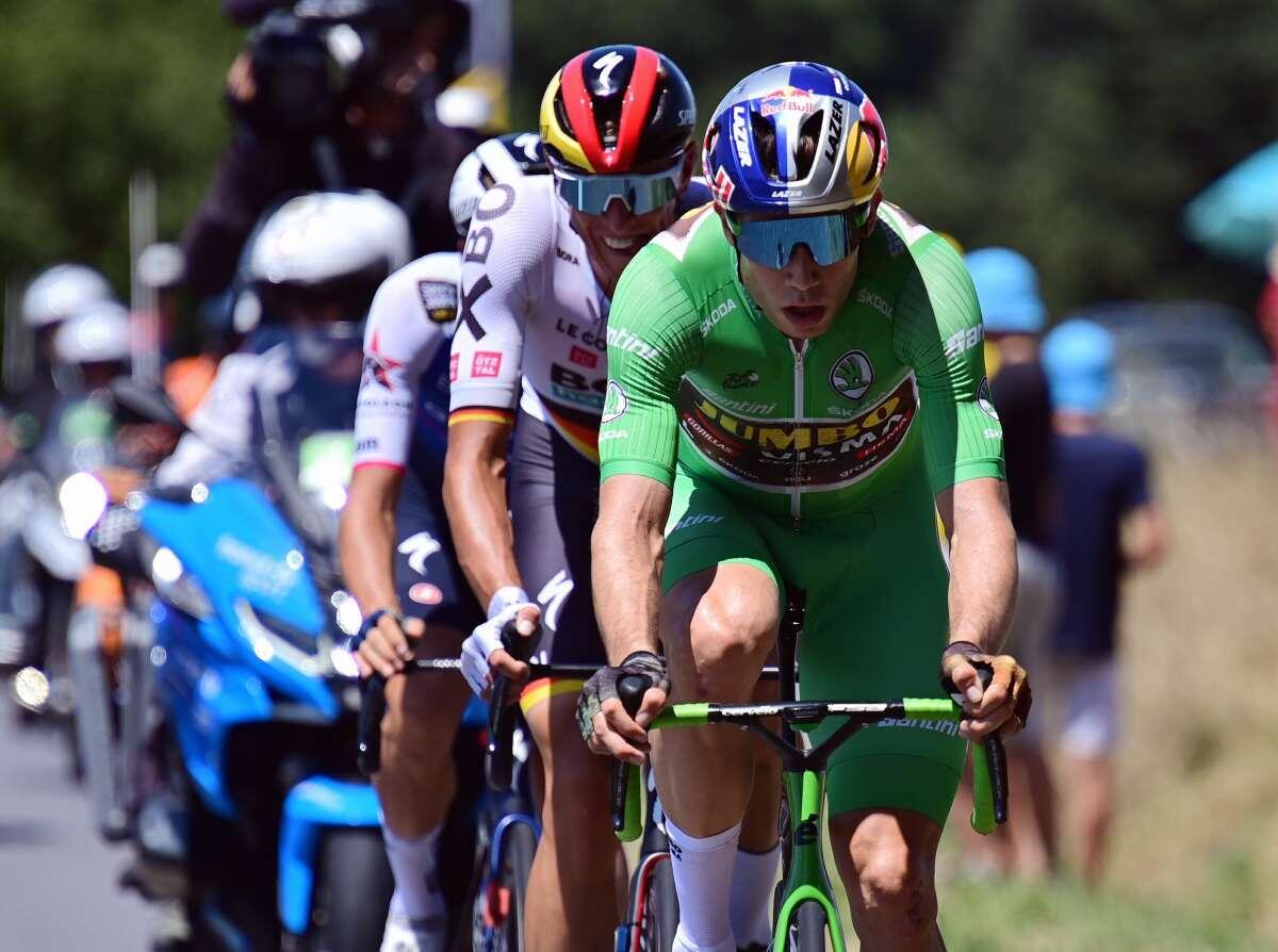 Van Aert batte Romele in volata, Mas resta leader della Vuelta - 