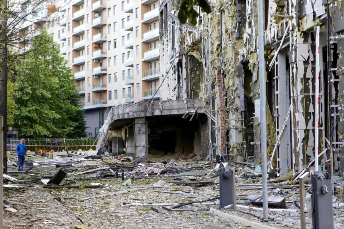 Riprendono gli attacchi russi su Kiev, almeno due morti e sette feriti - 