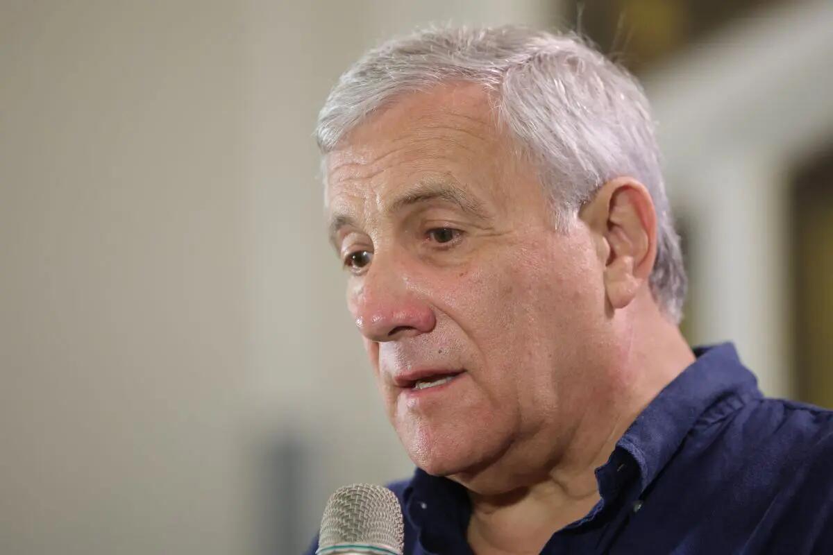 Ue, Tajani “Non escludo tentativi di Mosca di interferire in elezioni” - 