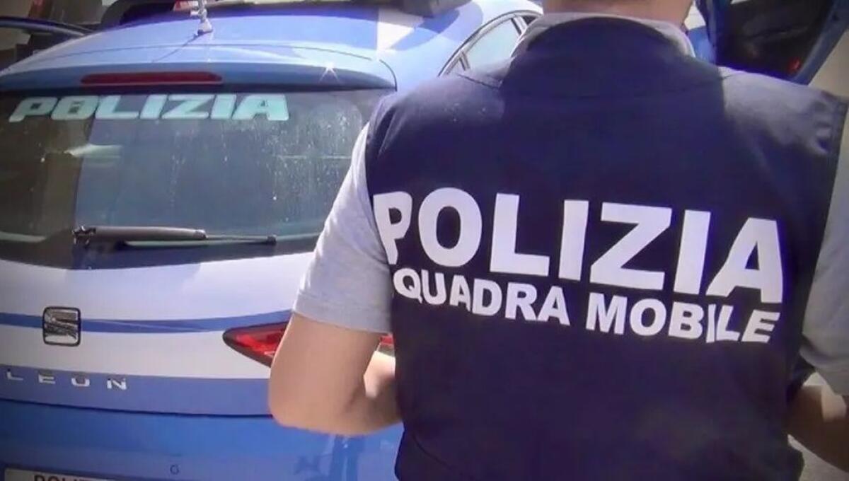 Sequestrato e picchiato per costringerlo a dare denaro, 9 arresti a Brescia - 