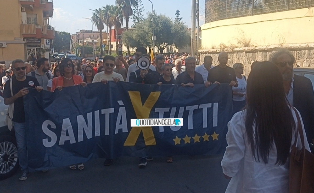 Vertenza sanità e non solo, dopo corteo incontro interno M5s: governo cittadino e prospettive - 