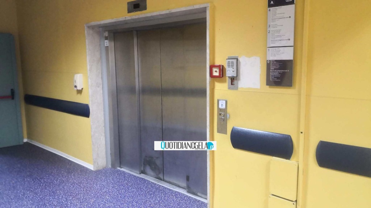 Ospedale "Vittorio Emanuele", ancora guasti agli ascensori  - 