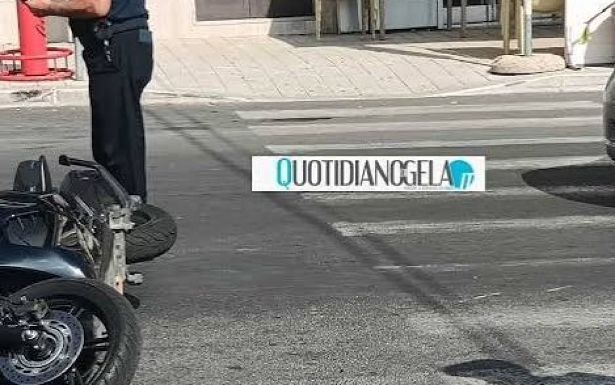 Impatto stradale tra auto e scooter, quattro feriti - 