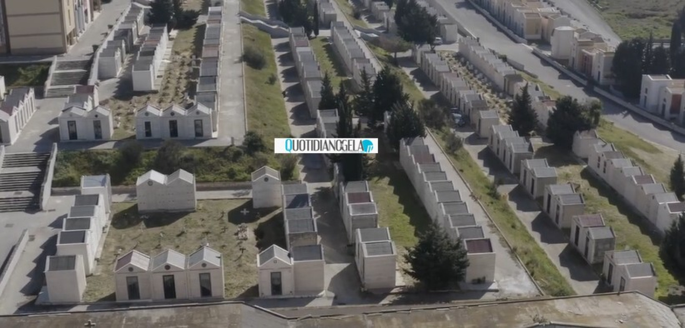 Cimiteri, manutenzioni e polemiche: Iaglietti, "problemi evidenti non affrontati" - Un'immagine dall'alto del cimitero Farello