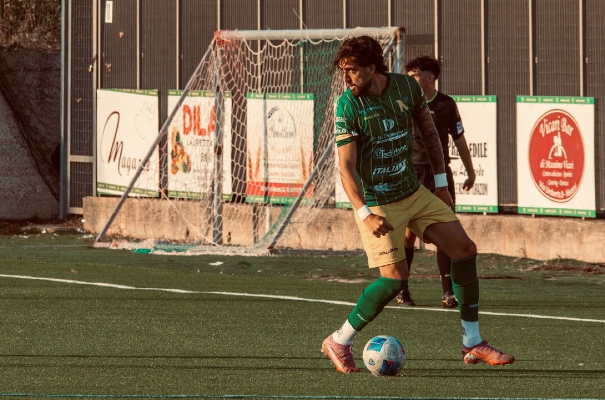 Amedeo Vincenzi regala una settimana da capolista al Niscemi: gialloverdi in vetta solitaria - Foto: Niscemi Calcio