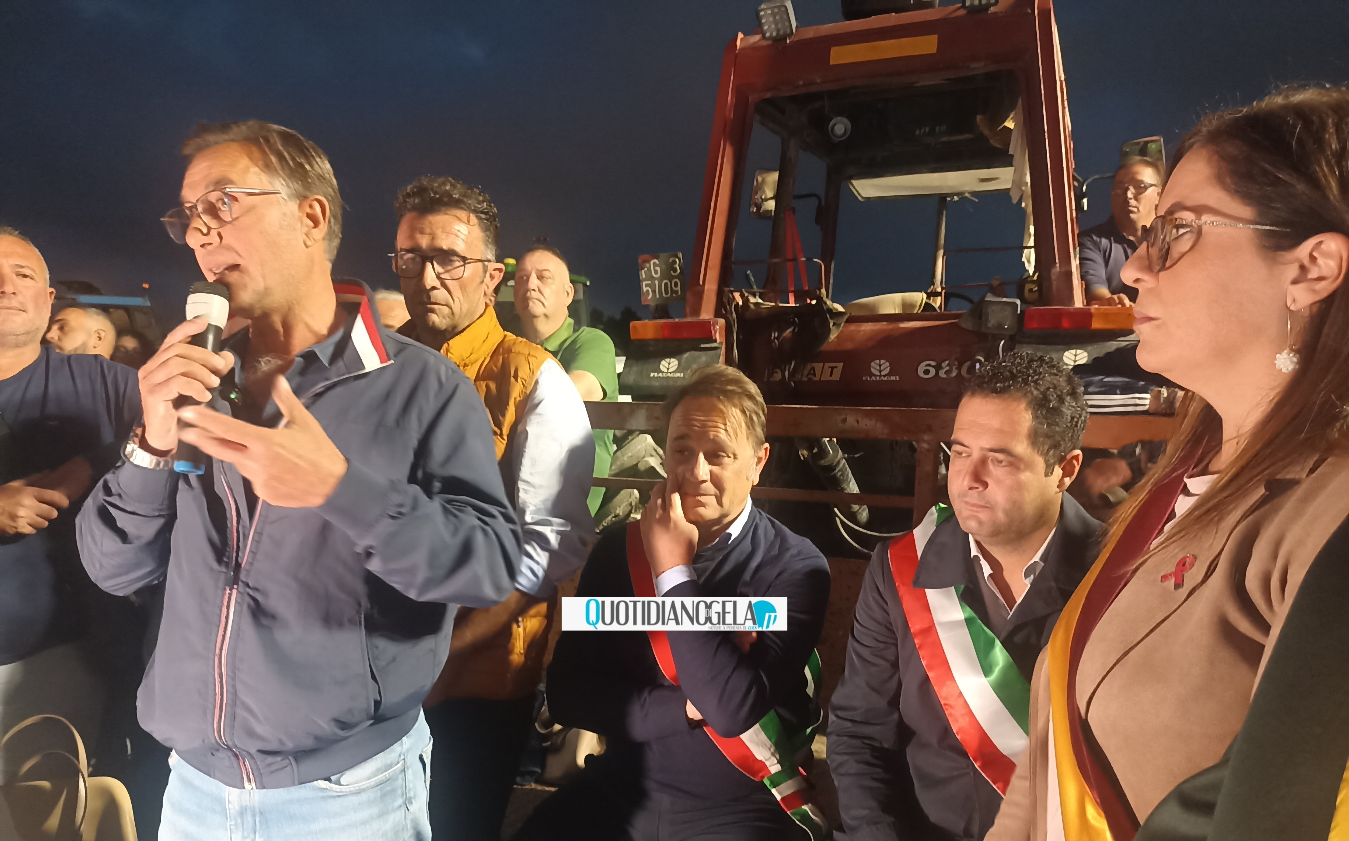 "Il granaio d'Europa sta morendo", consigli di Gela e Niscemi al presidio contro il caro carburante  - 
