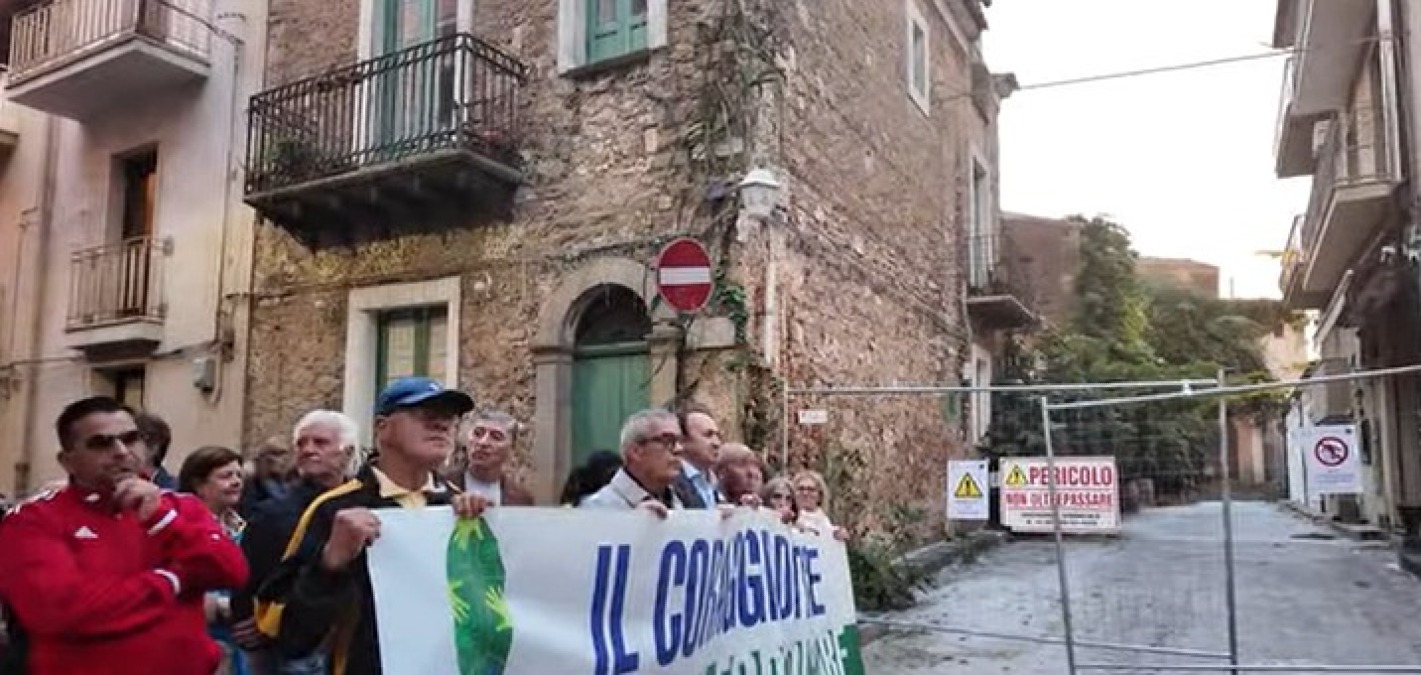 Frana Niscemi, città scende di nuovo in piazza: corteo domenica, "non ci sentiamo sicuri" - 