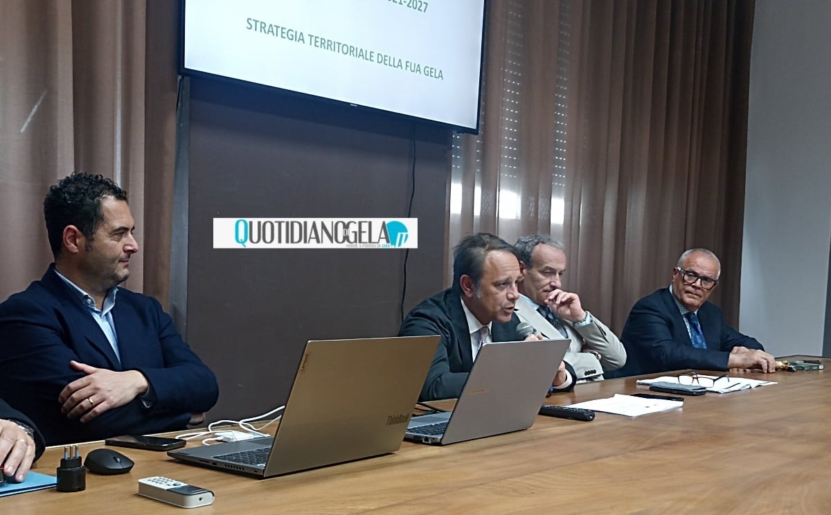 Unione Comuni, torna a riunirsi il consiglio: verifica su progetti e iter regionali  - I tre sindaci della giunta Fua e il presidente del consiglio Di Menza