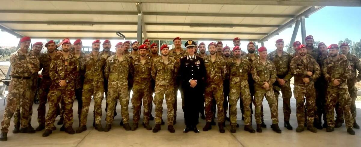 Carabinieri, il Generale Claudio Domizi visita lo Squadrone Cacciatori nella base di Sigonella - 
