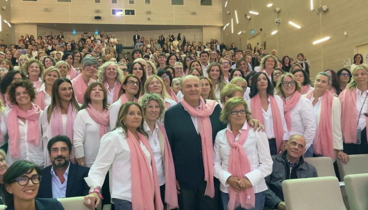 Tumore al seno, “Sorrisi in Rosa” festeggia 10 anni di solidarietà e prevenzione - 