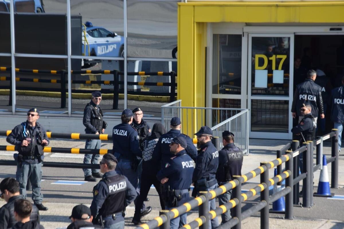 Contrasto all’immigrazione irregolare, rimpatriati 28 stranieri - 