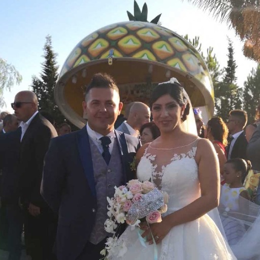 Matrimonio “esotico” a ferragosto, Elisabetta e Gaetano scelgono l’ananas